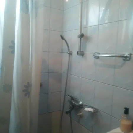 Roomforrent 호스텔